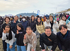 ゴミ拾いボランティア活動様子